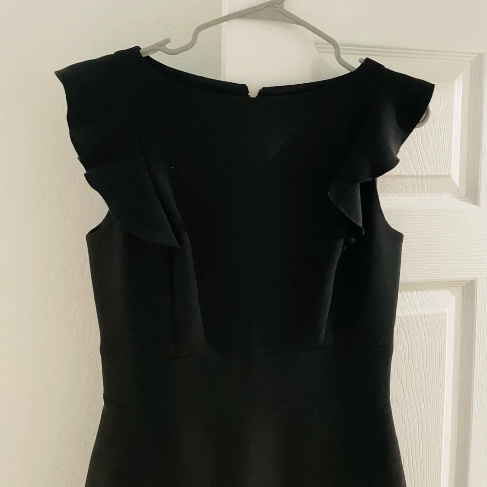 Kate spade short sleeve ruffle dress black